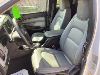 2018 Chevrolet Colorado WT — photo 10