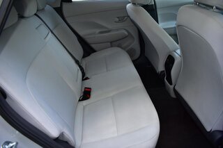 2025 Hyundai Kona SEL FWD — photo 10