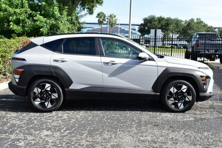 2025 Hyundai Kona SEL FWD — photo 7