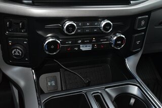 2024 Ford F-150 XLT 4WD SuperCrew 5.5' Box — photo 17