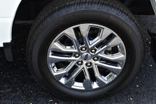 2024 Ford F-150 XLT 4WD SuperCrew 5.5' Box — photo 8