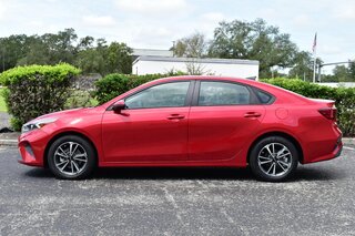 2023 Kia FORTE LXS IVT — photo 2