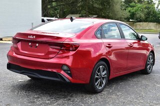 2023 Kia FORTE LXS IVT — photo 5
