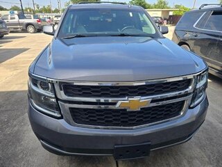 2019 Chevrolet Suburban LT — photo 3