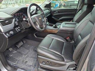 2019 Chevrolet Suburban LT — photo 6