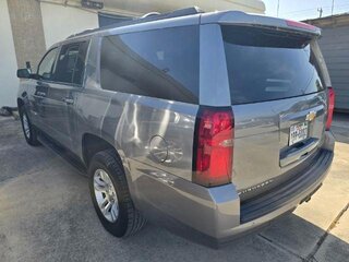 2019 Chevrolet Suburban LT — photo 4