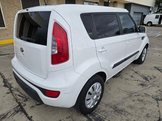 2013 Kia Soul LL — photo 4