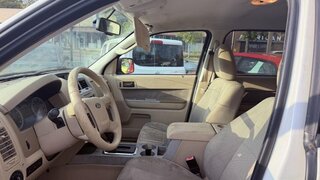 2011 Ford Escape XLT — photo 6