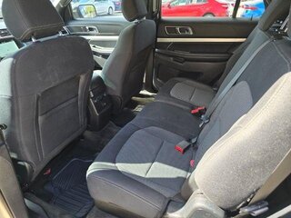 2017 Ford Explorer XLT — photo 10
