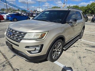 2017 Ford Explorer XLT — photo 1
