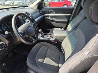 2017 Ford Explorer XLT — photo 6