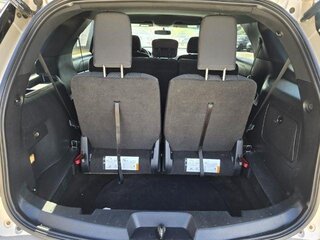2017 Ford Explorer XLT — photo 11