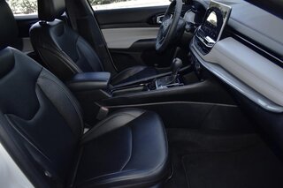 2025 Jeep Compass Limited 4x4 — photo 13