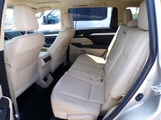 2015 Toyota Highlander XLE FWD V6 — photo 4