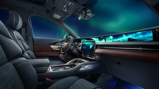 2026 Lincoln Nautilus Review: The Luxury Crossover That Treats the Cabin Like a Living Room